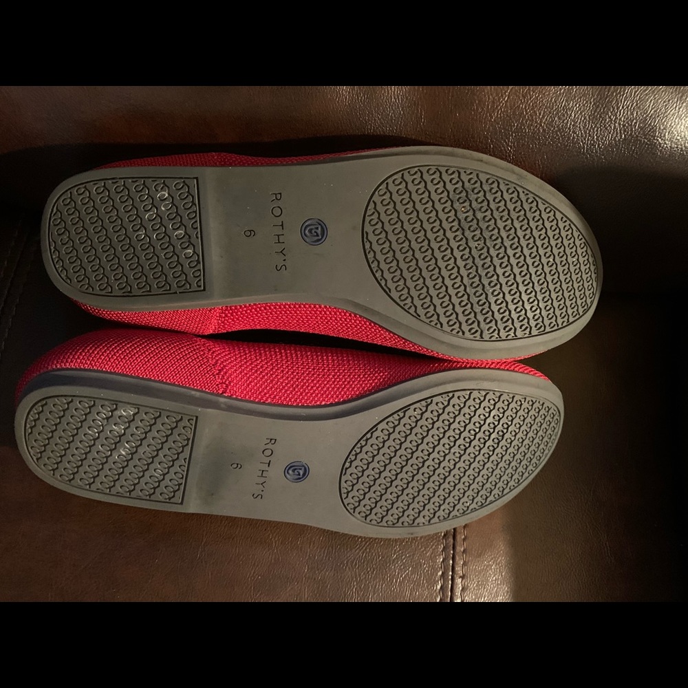 Rothy’s Gently Used Red Size 6 Rounded Toe Flats - image 5